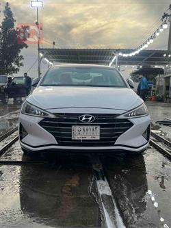 هیوندای ئەلەنترا